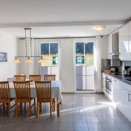 Koenigshoern Eg, Helle Mit 2 Terrassen, Eigenem Eingezaeuntem Garten Und Naehe Zum Hunde Herzlich Willkommen * Glowe