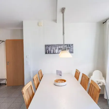 Koenigshoern Eg, Helle Mit 2 Terrassen, Eigenem Eingezaeuntem Garten Und Naehe Zum Hunde Herzlich Willkommen Σπίτι διακοπών Glowe