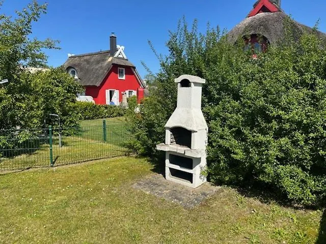 Koenigshoern Eg, Helle Mit 2 Terrassen, Eigenem Eingezaeuntem Garten Und Naehe Zum Hunde Herzlich Willkommen Feriehus